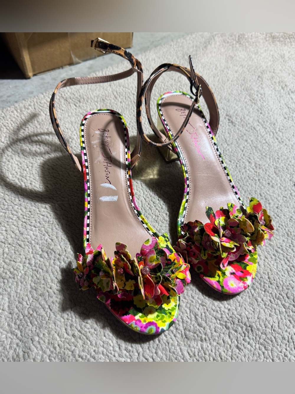 Betsey Johnson Shoes Womens 7.5 Heels Malcom Sandals Floral Accent Adjustable